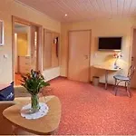 Willino Privathotel فندق فيلنغن