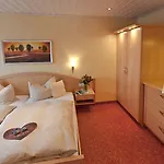 Willino Privathotel فيلنغن